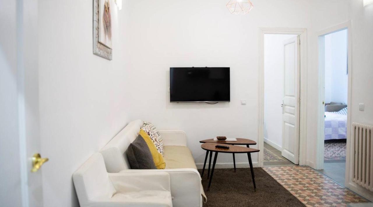 برشلونة Eixample Apartments - Pova المظهر الخارجي الصورة
